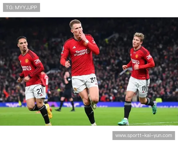 曼联准备在边路深度上进行一次短期投入提升